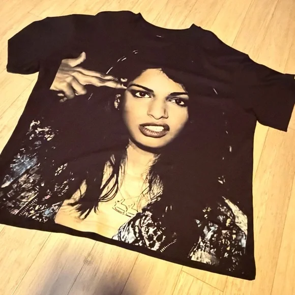 M.I.A Paper plane Supreme like Black Graphic Short Sleeve Tee - Picture 3 of 8